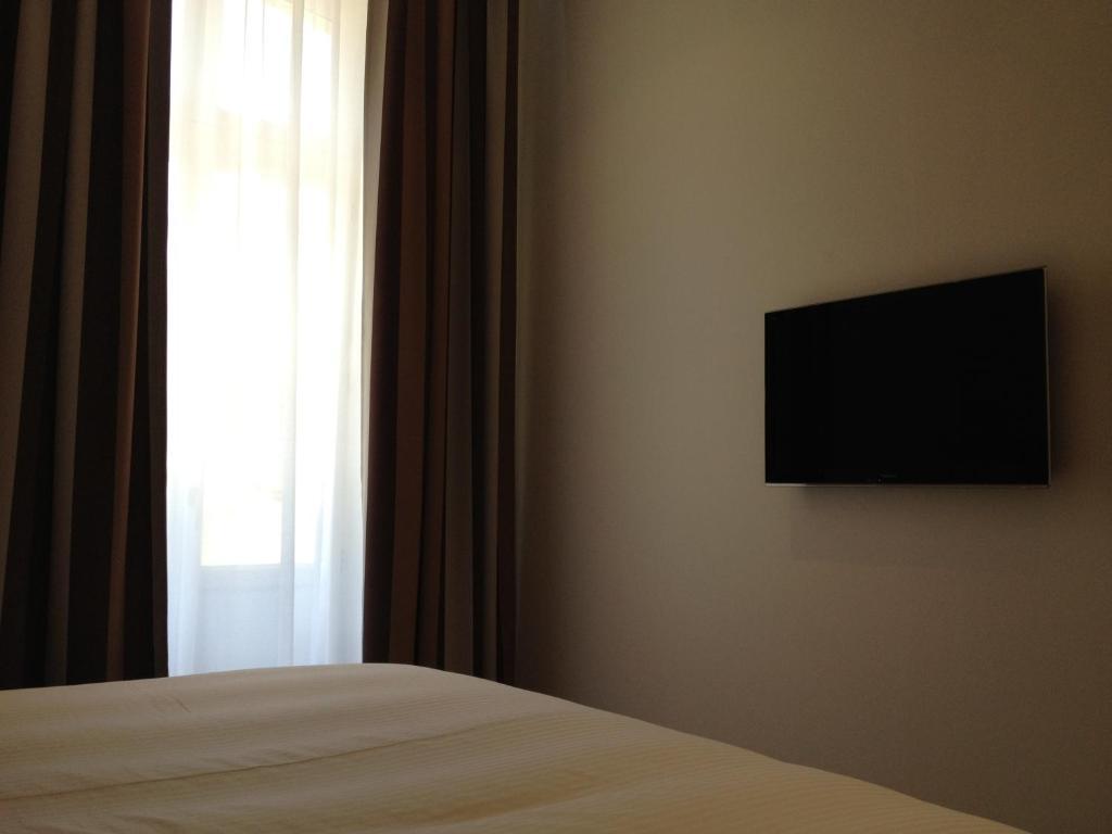 Le 1837 Aparthotel Saint-Affrique Room photo